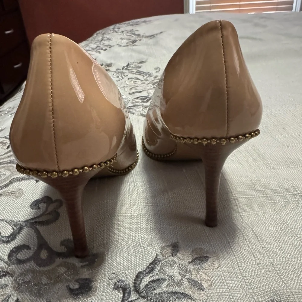 Elegant Tan High Heels - Picture 6 of 6